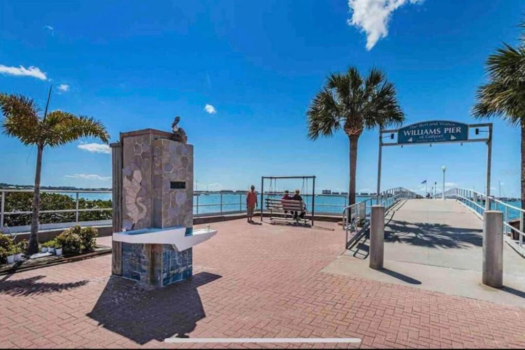 In The Center Of Gulfport, Min Away From The Beach! São Petersburgo Exterior foto