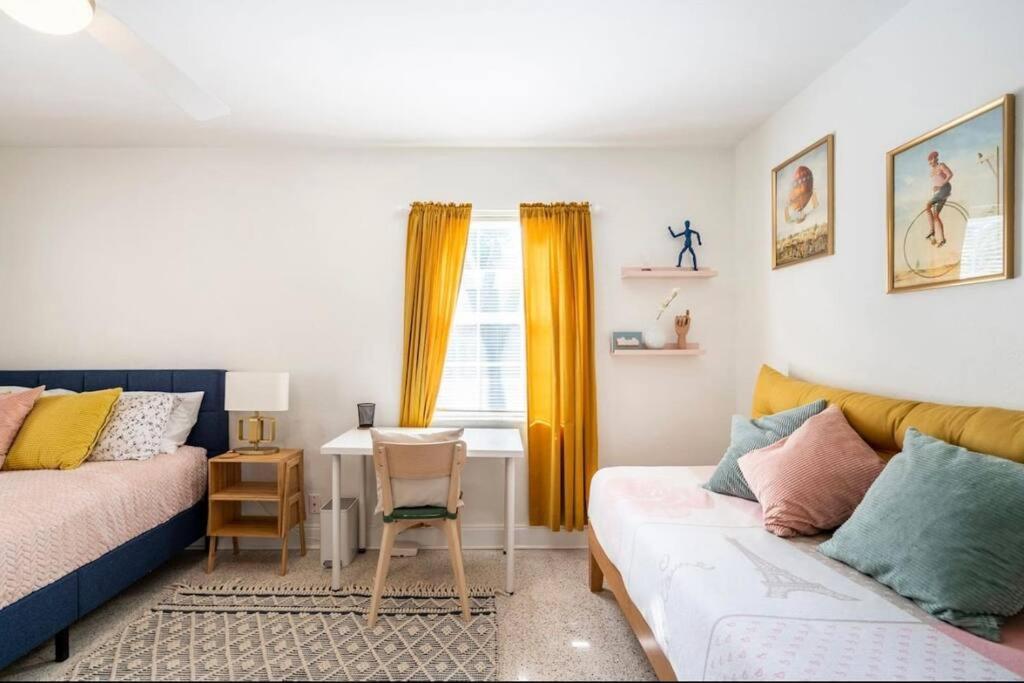 In The Center Of Gulfport, Min Away From The Beach! São Petersburgo Exterior foto