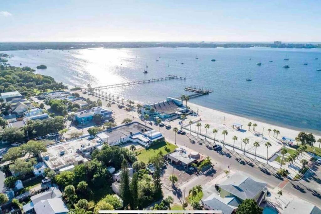 In The Center Of Gulfport, Min Away From The Beach! São Petersburgo Exterior foto