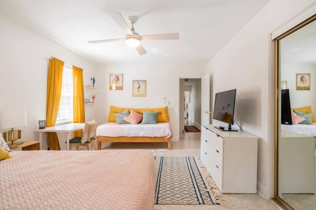 In The Center Of Gulfport, Min Away From The Beach! São Petersburgo Exterior foto